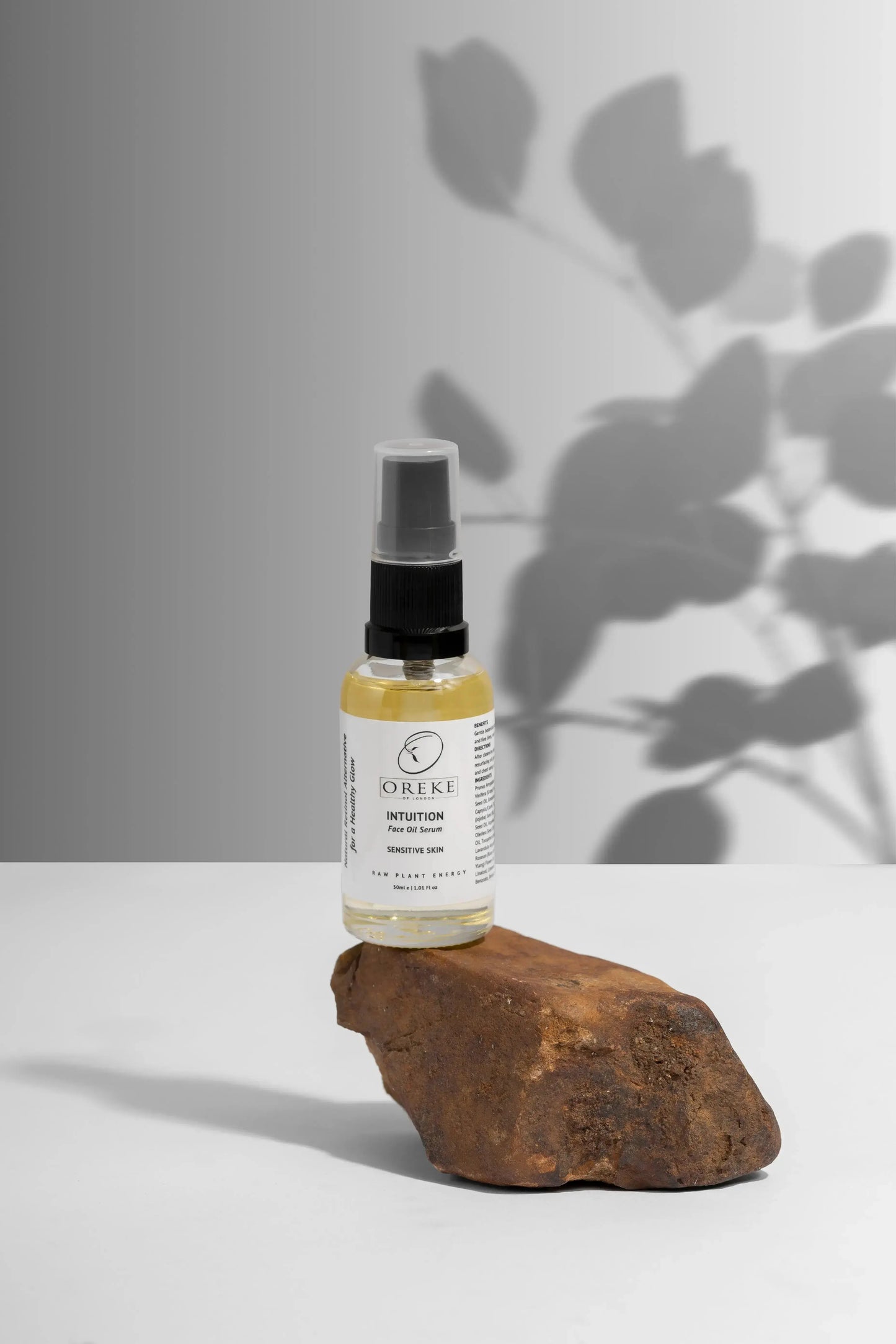 INTUITION: 2% Bakuchiol phyto-retinol blend - Gently brightens to reveal a healthy glow